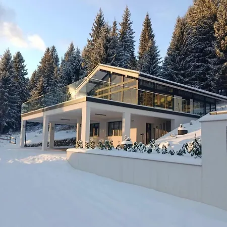 Berryhouse *