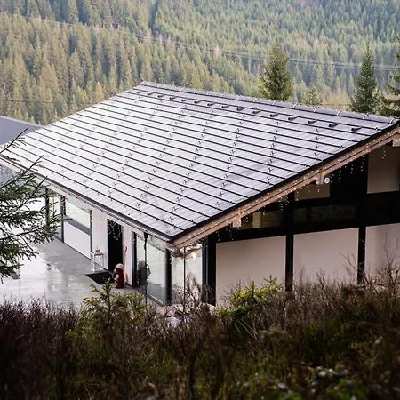 Berryhouse *
