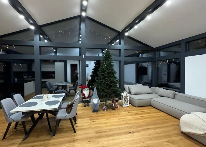Berryhouse Villa
