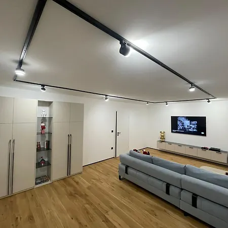 Berryhouse Βίλα