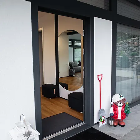 Berryhouse *